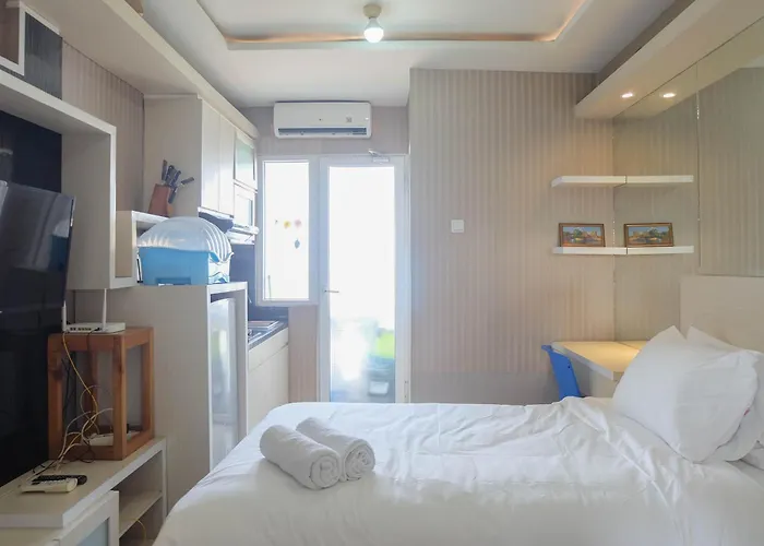 Nice And Fancy Studio At Green Pramuka City Apartment By Travelio